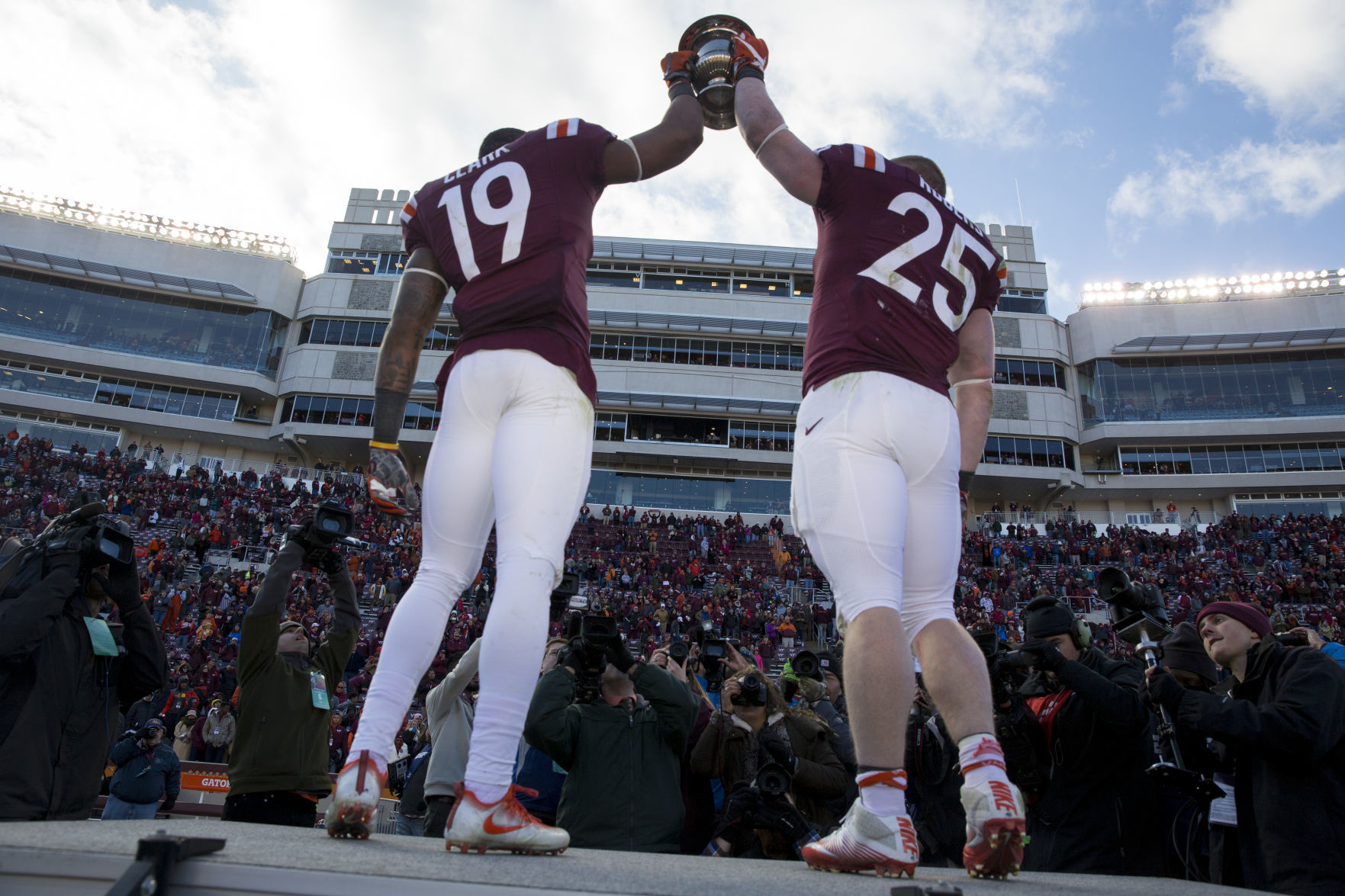 VT UVa 2016